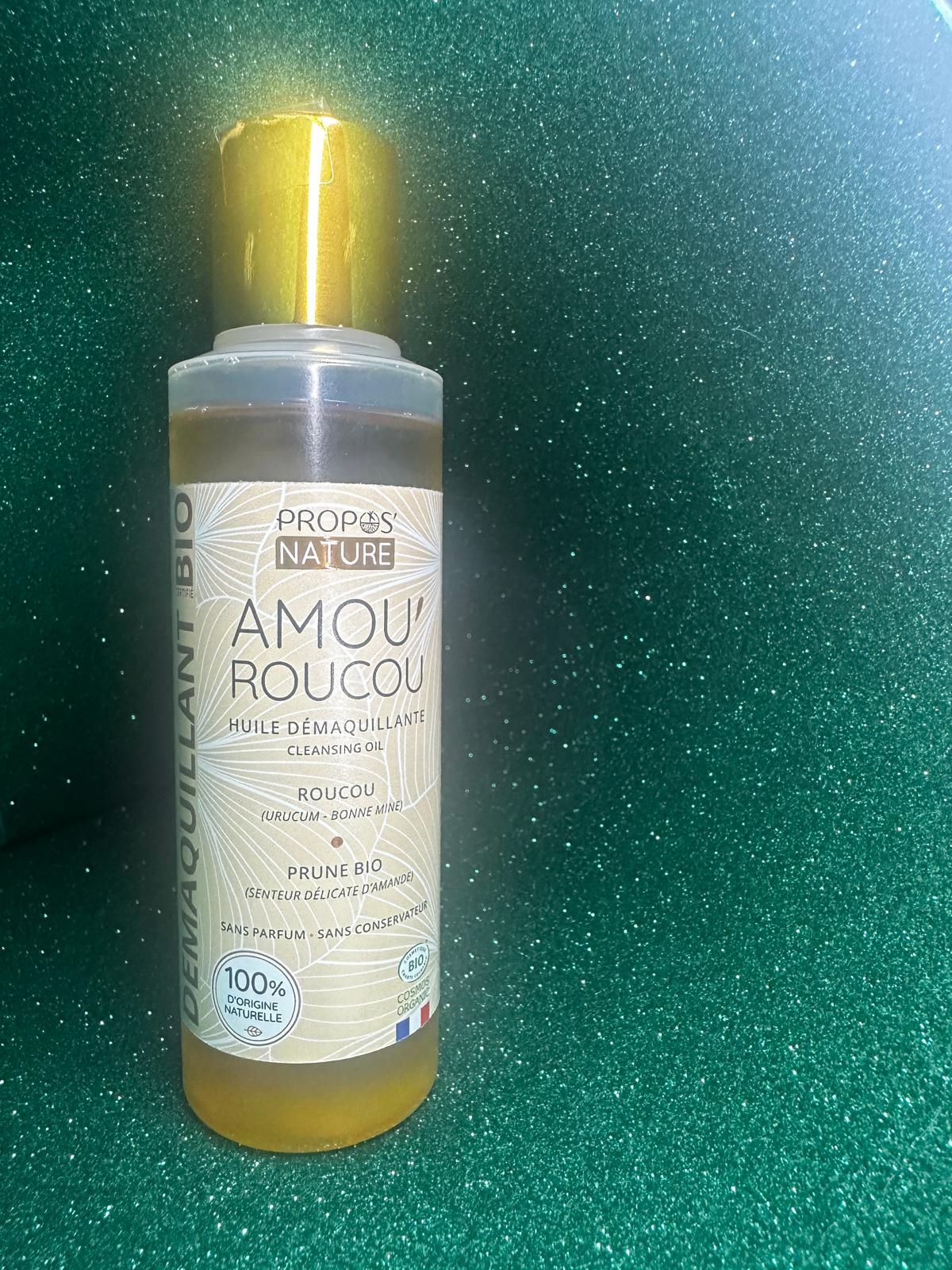 ✨ Olio Struccante Amou’ Roucou – Detersione Naturale. Con roucou e prugna bio, rimuove delicatamente trucco e impurità rispettando la pelle. Senza profumo e conservanti, lascia il viso morbido, pulito e luminoso.