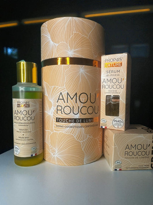 Box skincare bio con crema viso, contorno occhi e struccante
